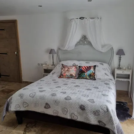 La Bastide Bed & Breakfast *